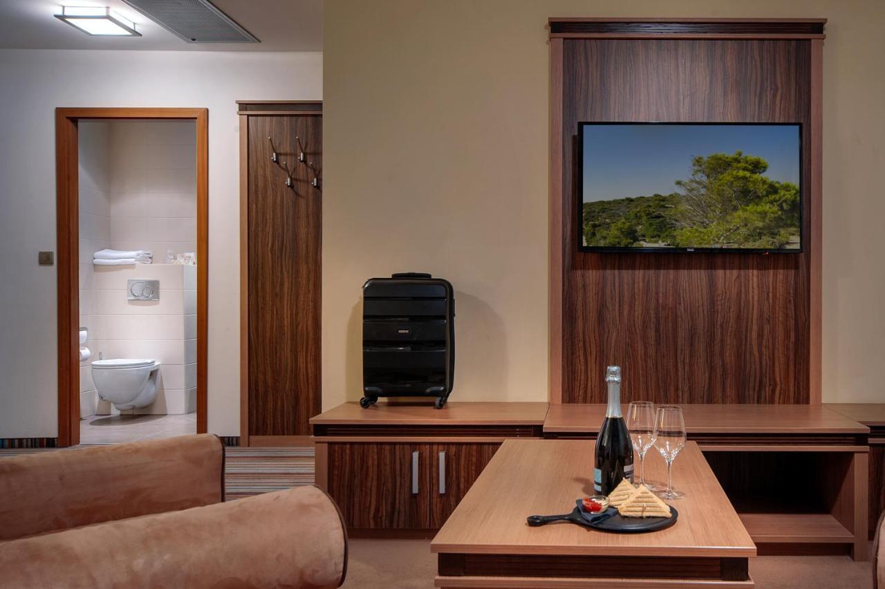 Hotel Kras 4*